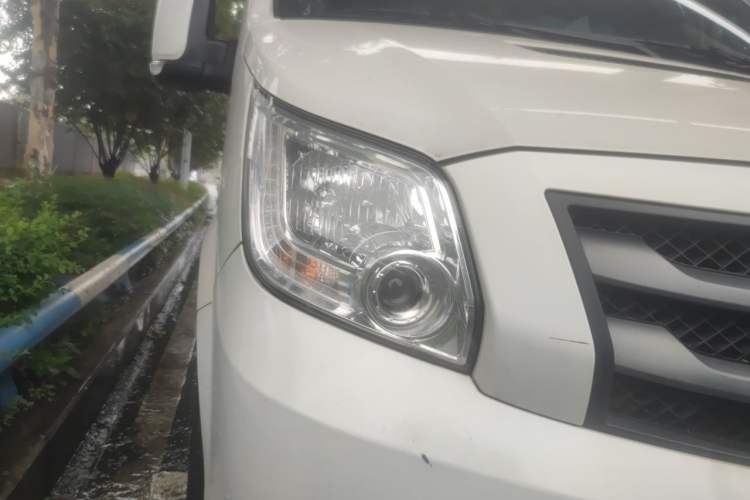 Used Foton Toano 2021 2.0T Manual Tongtu Long Wheelbase Mid-Height 5/6/7-Seater 4F20TC3 Right Front Headlight