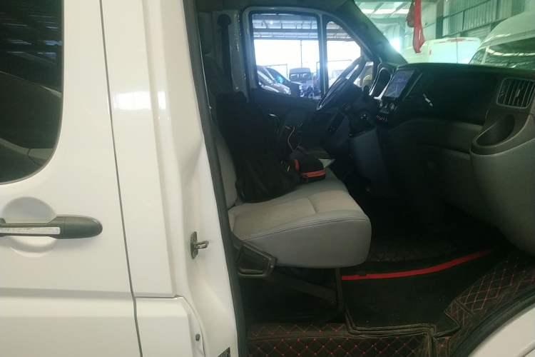 Used Foton Toano 2021 2.0T Manual Tongtu Short Wheelbase Mid-Height 5/6-Seater 4F20TC3 Right Front Seat