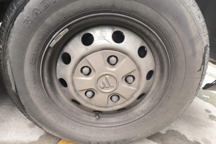 Used Foton Toano 2021 2.0T Manual Tongtu Short Wheelbase Mid-Height 5/6-Seater 4F20TC3 Right Front Wheel Hub