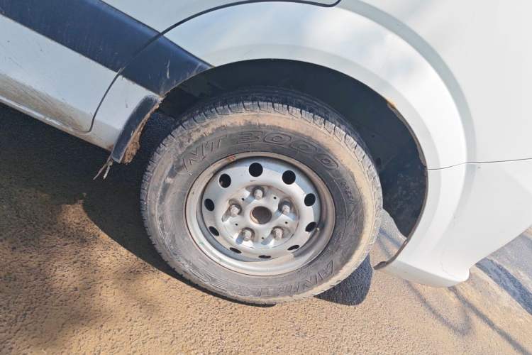 Used Foton Toano 2021 2.0T Manual Tongtu Long Wheelbase Mid-Height 5/6/7-Seater 4F20TC3 Right Front Wheel Hub
