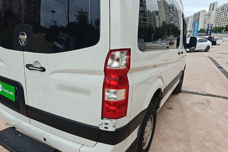 Used Foton Toano 2021 2.0T Manual Tongtu Short Wheelbase Mid-Height 5/6-Seater 4F20TC3 Right Rear Taillight