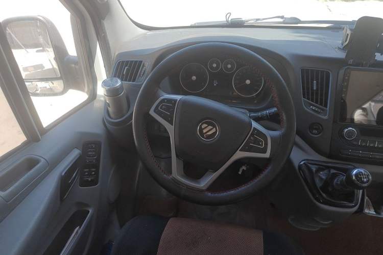 Used Foton Toano 2021 2.0T Manual Tongtu Long Wheelbase Mid-Height 5/6/7-Seater 4F20TC3 Steering Wheel