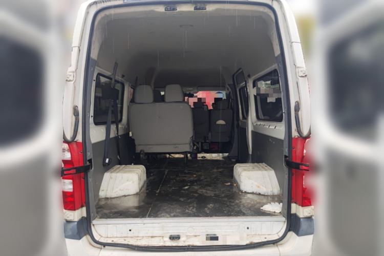 Used Foton Toano 2021 2.8T Manual Tongtu Long Wheelbase Mid-Height 5/6/7-Seater F2.8NS6B177L Trunk
