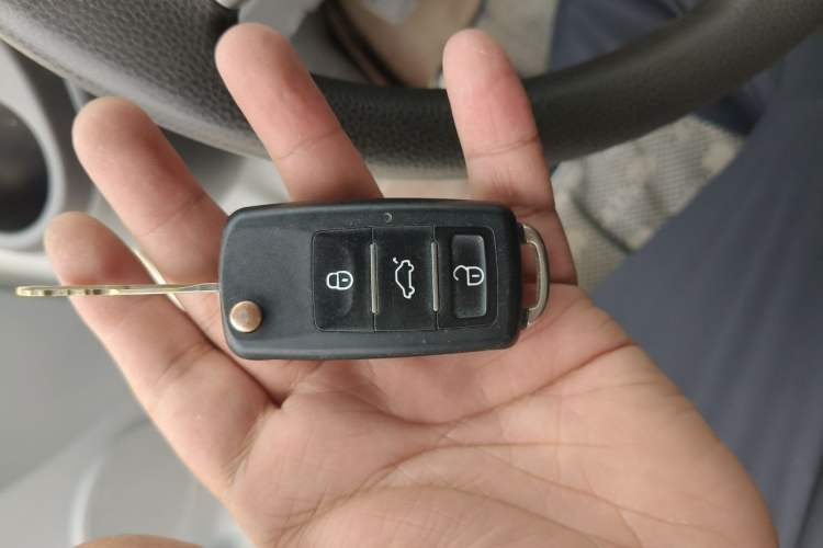 Used Foton Toano 2021 2.0T Manual Tongtu Short Wheelbase Flat Roof 5/6-Seater 4F20TC3 Vehicle Key