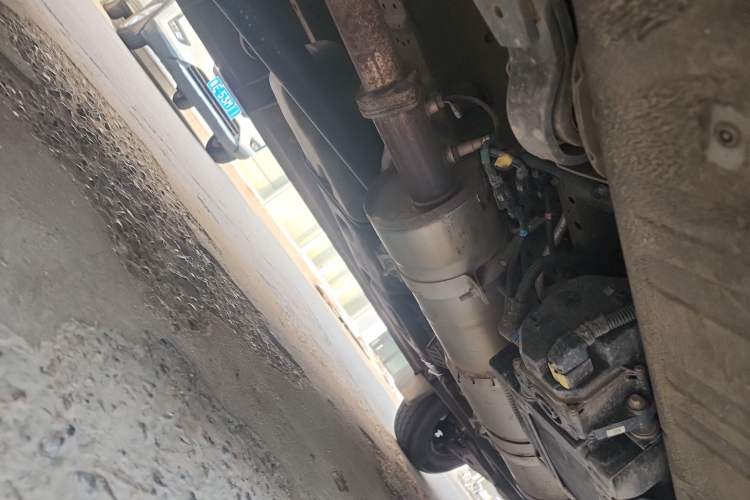 Used Foton Toano 2022 2.5T Automatic Urban Edition Short Wheelbase Mid-Height Design Single Rear Tire 5/6/9-Seater Configuration D25TCIF1 Chassis Rear Right