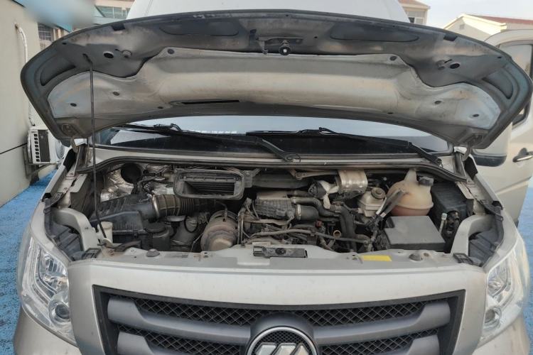Used Foton Toano 2022 2.0T Manual Tongtu Multi-Function Long Wheelbase Mid-Roof Single-Tire 5/6/7/9-Seater 4F20TC3 Engine Bay