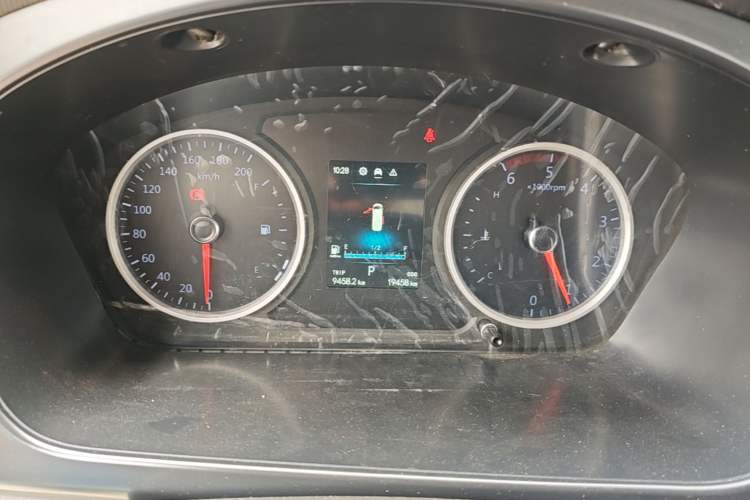 Used Foton Toano 2022 2.5T Automatic Urban Edition Short Wheelbase Mid-Height Design Single Rear Tire 5/6/9-Seater Configuration D25TCIF1 Instrument Cluster