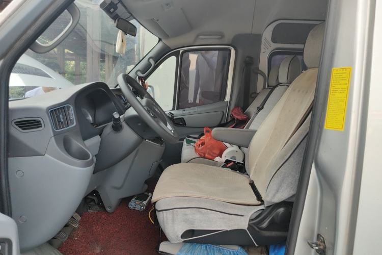 Used Foton Toano 2022 2.0T Manual Tongtu Multi-Function Long Wheelbase Mid-Roof Single-Tire 5/6/7/9-Seater 4F20TC3 Left Front Seat