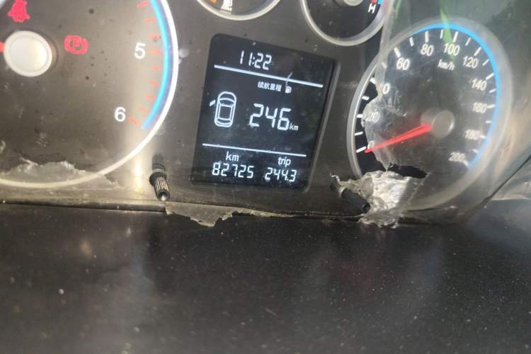 Used Foton Toano 2022 2.0T Manual Jixiang Multi-Function Long-Wheelbase Ultra-High Roof with Single Rear Tire 7/9 Seats 4F20TC3 Odometer Close Up