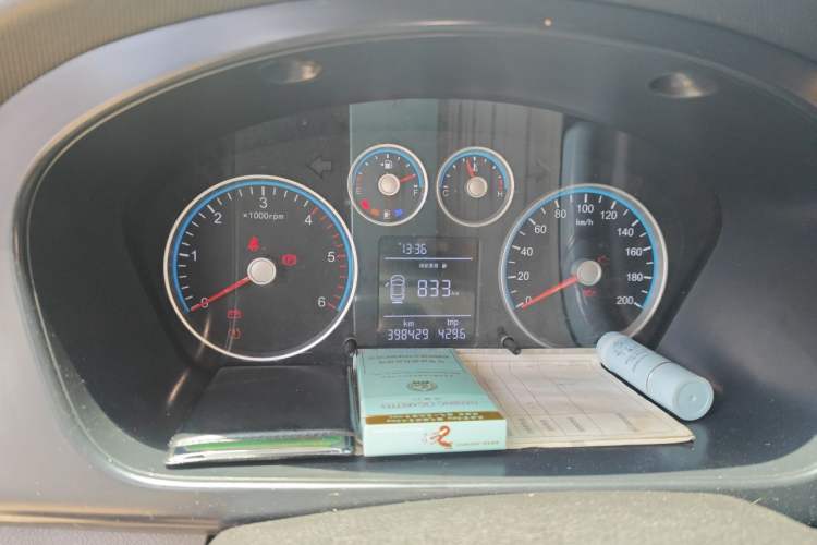 Used Foton Toano 2022 2.0T Manual Tongtu Van Long Wheelbase Mid-Roof Design Rear Single Tire 3-Seater 4F20TC3 Instrument Cluster