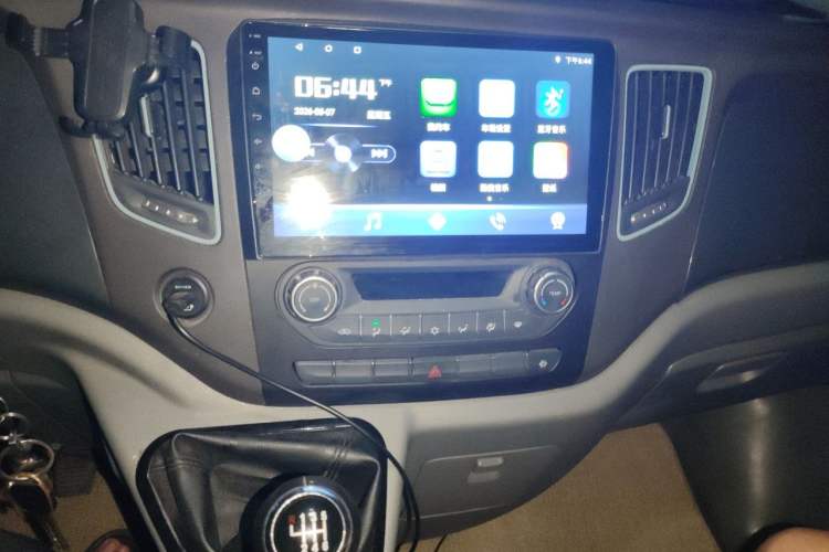 Used Foton Toano 2022 2.0T Manual Urban Edition Short Wheelbase Low Roof Rear Single Tire 5/6/9-Seater 4F20TC3 Audio And AC Panel