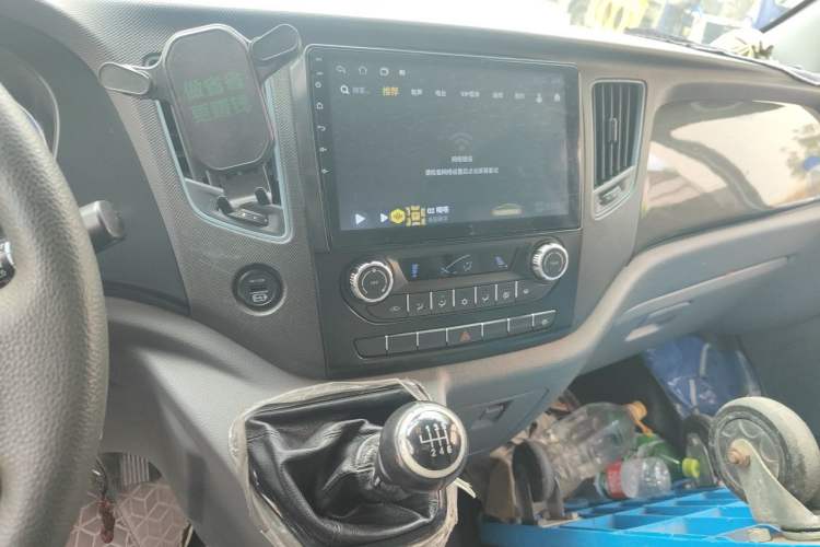 Used Foton Toano 2022 2.0T Manual Jixiang Multi-Function Long-Wheelbase Mid-Roof Single-Tire Rear 7/9-Seater 4F20TC3 Audio And AC Panel