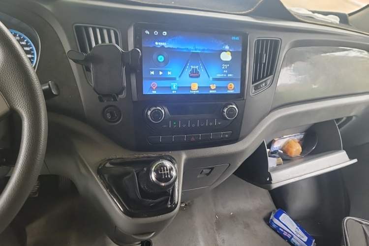 Used Foton Toano 2022 2.0T Manual Urban Edition Short Wheelbase Mid-Height Design Rear Single Tire 5/6/9-Seater Configuration 4F20TC3 Audio And AC Panel