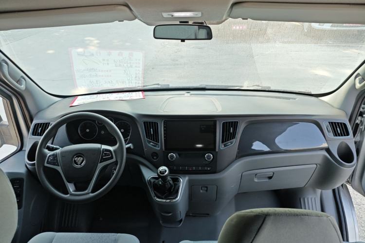 Used Foton Toano 2022 2.0T Manual Tongtu Multi-Function Long Wheelbase Mid-Roof Single-Tire 5/6/7/9-Seater 4F20TC3 Center Console