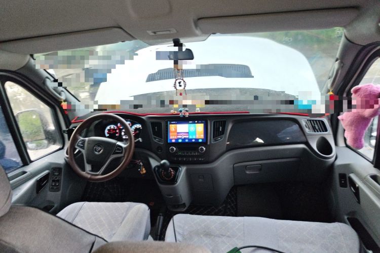Used Foton Toano 2022 2.0T Manual Jixiang Multi-Function Long-Wheelbase Mid-Roof Single-Tire Rear 7/9-Seater 4F20TC3 Center Console
