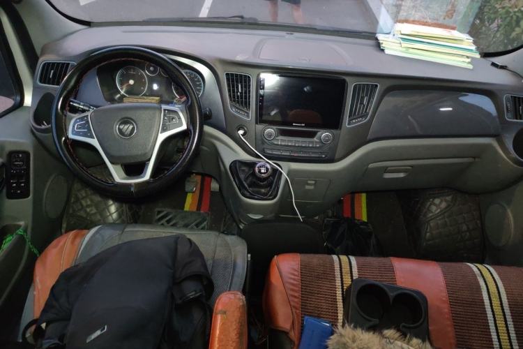 Used Foton Toano 2022 2.0T Manual Jixiang Multi-Function Long-Wheelbase Mid-Roof Single-Tire Rear 7/9-Seater 4F20TC3 Center Console