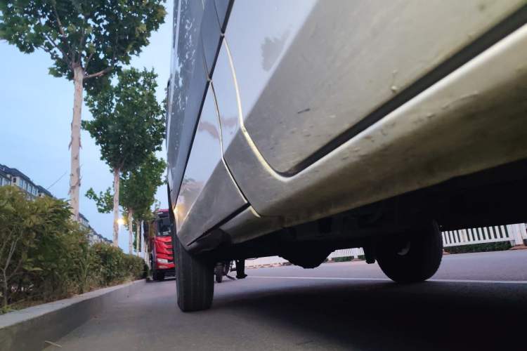 Used Foton Toano 2022 2.0T Manual Jixiang Multi-Function Long-Wheelbase Mid-Roof Single-Tire Rear 7/9-Seater 4F20TC3 Chassis Front Right