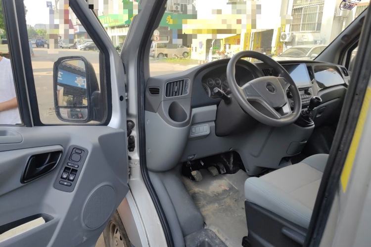 Used Foton Toano 2022 2.0T Manual Urban Van Short Wheelbase Low Roof Rear Single Tire 3-Seater – 4F20TC3 Driver Seat