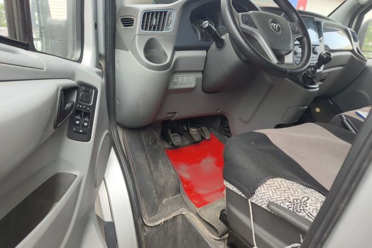 Used Foton Toano 2022 2.0T Manual Urban Van Short Wheelbase Low Roof Rear Single Tire 3-Seater – 4F20TC3 Driver Seat