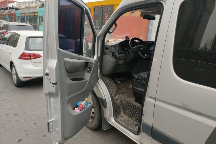 Used Foton Toano 2022 2.0T Manual Tongtu Multi-Function Long Wheelbase Mid-Roof Single-Tire 5/6/7/9-Seater 4F20TC3 Driver Seat