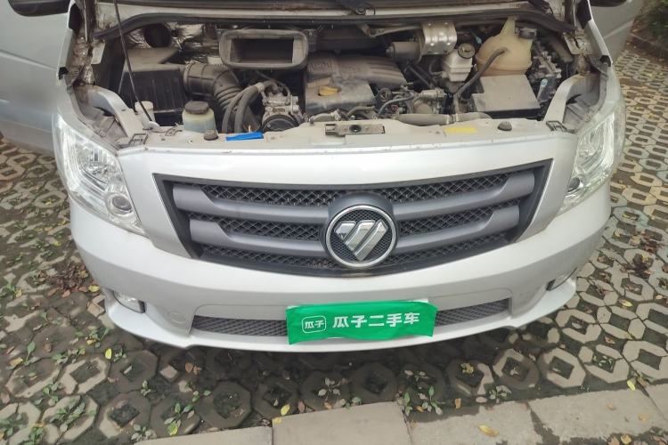 Used Foton Toano 2022 2.5T Automatic Tongtu Van Short Wheelbase Mid-Roof Design Rear Single Tire 3-Seater D25TCIF1 Engine Bay