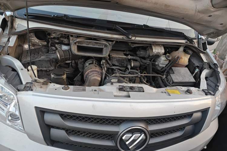 Used Foton Toano 2022 2.0T Manual Tongtu Multi-Function Long Wheelbase Mid-Roof Single-Tire 5/6/7/9-Seater 4F20TC3 Engine Bay