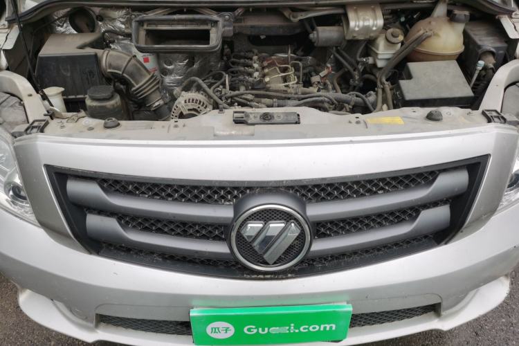 Used Foton Toano 2022 2.8T Manual Tongtu Multi-Function Extended-Chassis Mid-Roof Single-Tire Configuration 5/6/7/9-Seater F2.8NS6B177L Engine Bay
