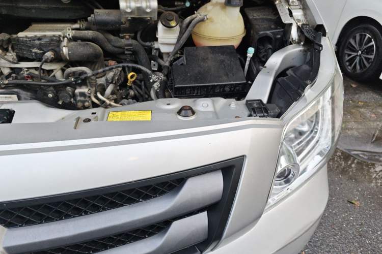 Used Foton Toano 2022 2.0T Manual Jixiang Multi-Function Long-Wheelbase Mid-Roof Single-Tire Rear 7/9-Seater 4F20TC3 Engine Bay Left