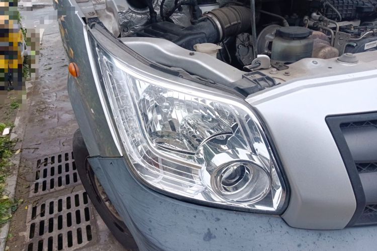 Used Foton Toano  Engine Bay Right