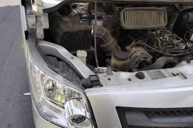 Used Foton Toano 2022 2.8T Manual Tongtu Van Extended Wheelbase Mid-Height Design Rear Single Tire 3-Seater F2.8NS6B177L Engine Bay Right