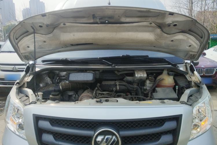 Used Foton Toano 2022 2.0T Manual Tongtu Van Long Wheelbase Mid-Roof Design Rear Single Tire 3-Seater 4F20TC3 Engine Bay