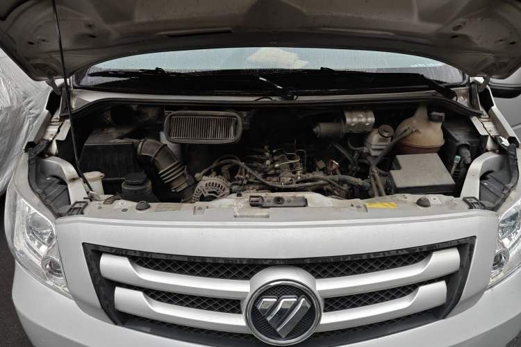 Used Foton Toano 2022 2.8T Manual Jixiang Multi-Function Long-Wheelbase Mid-Roof Single-Tire Rear 7/9-Seater F2.8NS6B177L Engine Bay