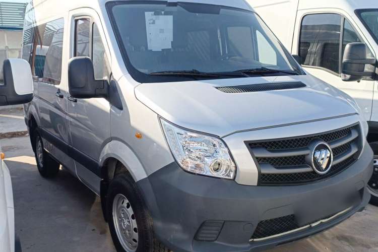 Used Foton Toano 2022 2.0T Manual Urban Edition Short Wheelbase Mid-Height Design Rear Single Tire 5/6/9-Seater Configuration 4F20TC3 Front Right 45 Deg