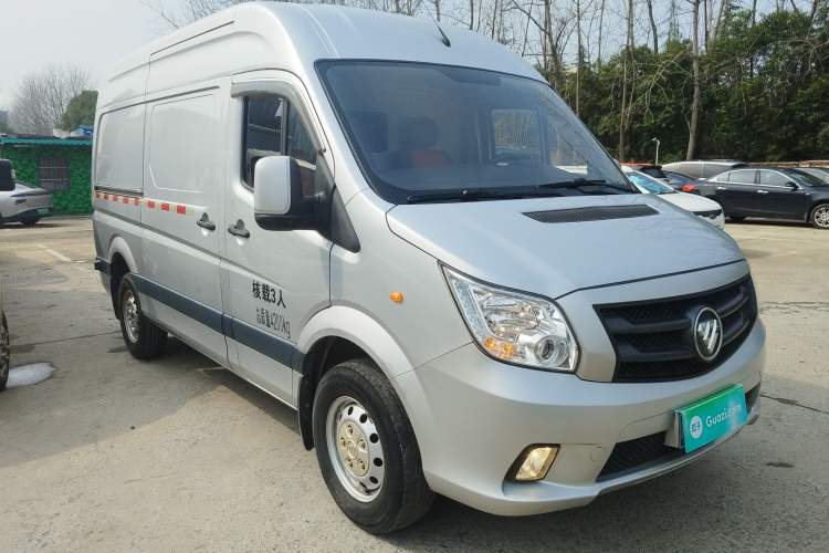 Used Foton Toano 2022 2.0T Manual Tongtu Van Long Wheelbase Mid-Roof Design Rear Single Tire 3-Seater 4F20TC3 Front Right 45 Deg