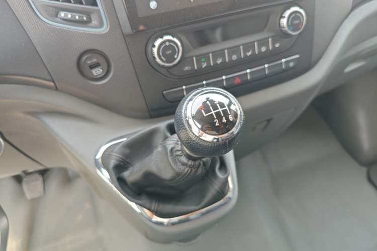 Used Foton Toano 2022 2.0T Manual Jixiang Multi-Function Long-Wheelbase Mid-Roof Single-Tire Rear 7/9-Seater 4F20TC3 Gear Lever