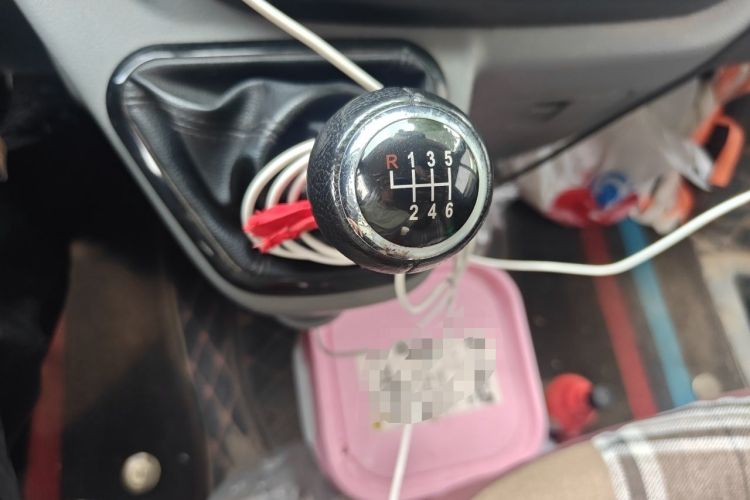 Used Foton Toano 2022 2.0T Manual Tongtu Multi-Function Long Wheelbase Mid-Roof Single-Tire 5/6/7/9-Seater 4F20TC3 Gear Lever