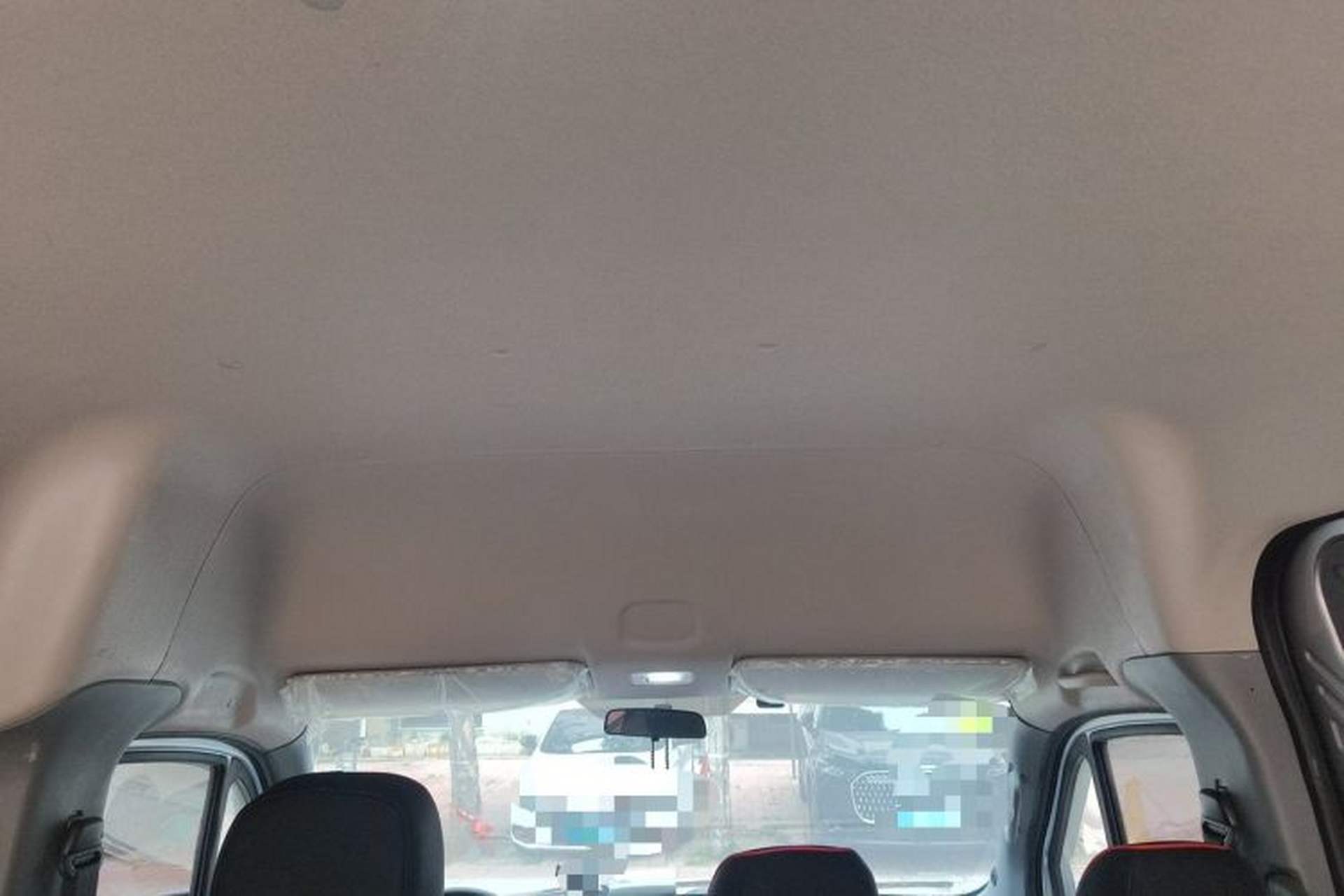 Used Foton Toano 2022 2.8T Manual Tongtu Multi-Function Extended-Chassis Mid-Roof Single-Tire Configuration 5/6/7/9-Seater F2.8NS6B177L Headliner