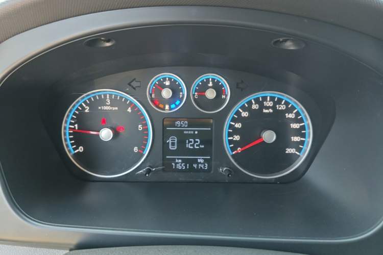 Used Foton Toano 2022 2.0T Manual Tongtu Multi-Function Long Wheelbase Mid-Roof Single-Tire 5/6/7/9-Seater 4F20TC3 Instrument Cluster