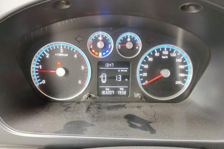 Used Foton Toano 2022 2.8T Manual Tongtu Multi-Function Extended-Chassis Mid-Roof Single-Tire Configuration 5/6/7/9-Seater F2.8NS6B177L Instrument Cluster
