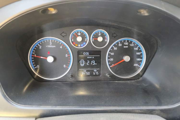 Used Foton Toano 2022 2.8T Manual Jixiang Multi-Function Long-Wheelbase Mid-Roof with Rear Dual Tires 7/9-Seater F2.8NS6B177L Instrument Cluster