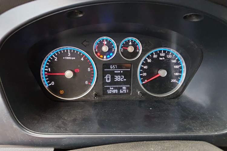 Used Foton Toano 2022 2.0T Manual Urban Edition Short Wheelbase Mid-Height Design Rear Single Tire 5/6/9-Seater Configuration 4F20TC3 Instrument Cluster