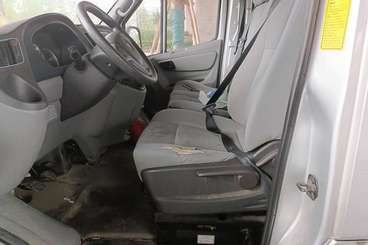 Used Foton Toano 2022 2.0T Manual Urban Edition Short Wheelbase Mid-Height Design Rear Single Tire 5/6/9-Seater Configuration 4F20TC3 Left Front Seat