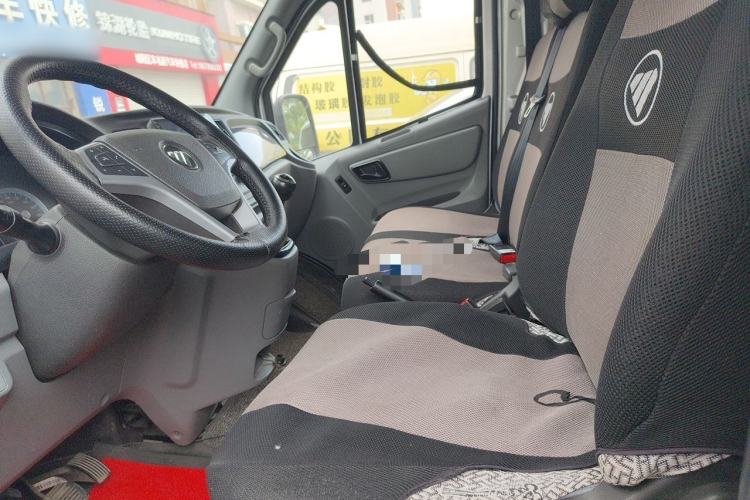 Used Foton Toano 2022 2.0T Manual Urban Van Short Wheelbase Low Roof Rear Single Tire 3-Seater – 4F20TC3 Left Front Seat