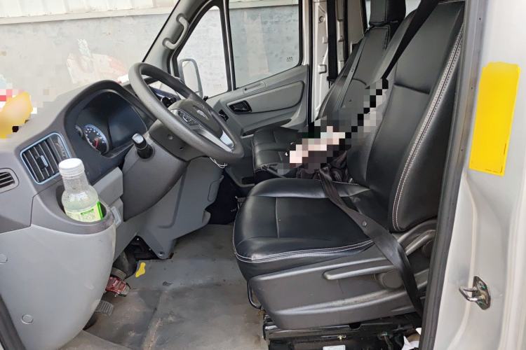 Used Foton Toano 2022 2.0T Manual Urban Edition Short Wheelbase Mid-Height Design Rear Single Tire 5/6/9-Seater Configuration 4F20TC3 Left Front Seat