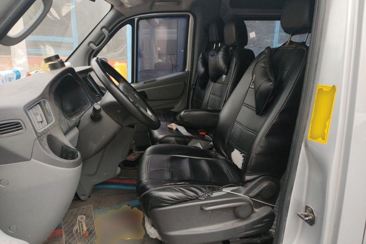 Used Foton Toano 2022 2.0T Manual Tongtu Multi-Function Long Wheelbase Mid-Roof Single-Tire 5/6/7/9-Seater 4F20TC3 Left Front Seat