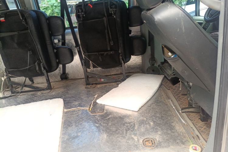 Used Foton Toano 2022 2.8T Manual Tongtu Multi-Function Extended-Chassis Mid-Roof Single-Tire Configuration 5/6/7/9-Seater F2.8NS6B177L Left Rear Seat