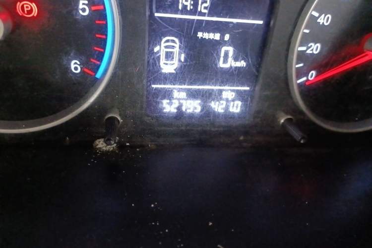 Used Foton Toano 2022 2.0T Manual Urban Edition Short Wheelbase Mid-Height Design Rear Single Tire 5/6/9-Seater Configuration 4F20TC3 Odometer Close Up