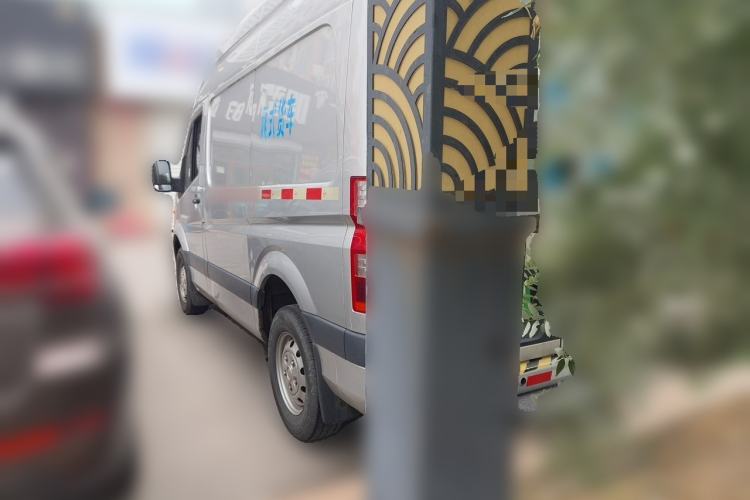 Used Foton Toano 2022 2.0T Manual Urban Van Short Wheelbase Low Roof Rear Single Tire 3-Seater – 4F20TC3 Rear Left 45 Deg