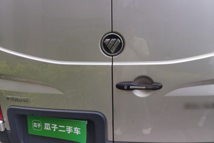 Used Foton Toano 2022 2.0T Manual Tongtu Van Long Wheelbase Mid-Roof Design Rear Single Tire 3-Seater 4F20TC3 Rear