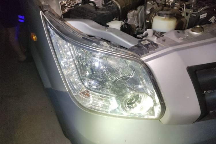 Used Foton Toano 2022 2.0T Manual Urban Edition Short Wheelbase Low Roof Rear Single Tire 5/6/9-Seater 4F20TC3 Right Front Headlight